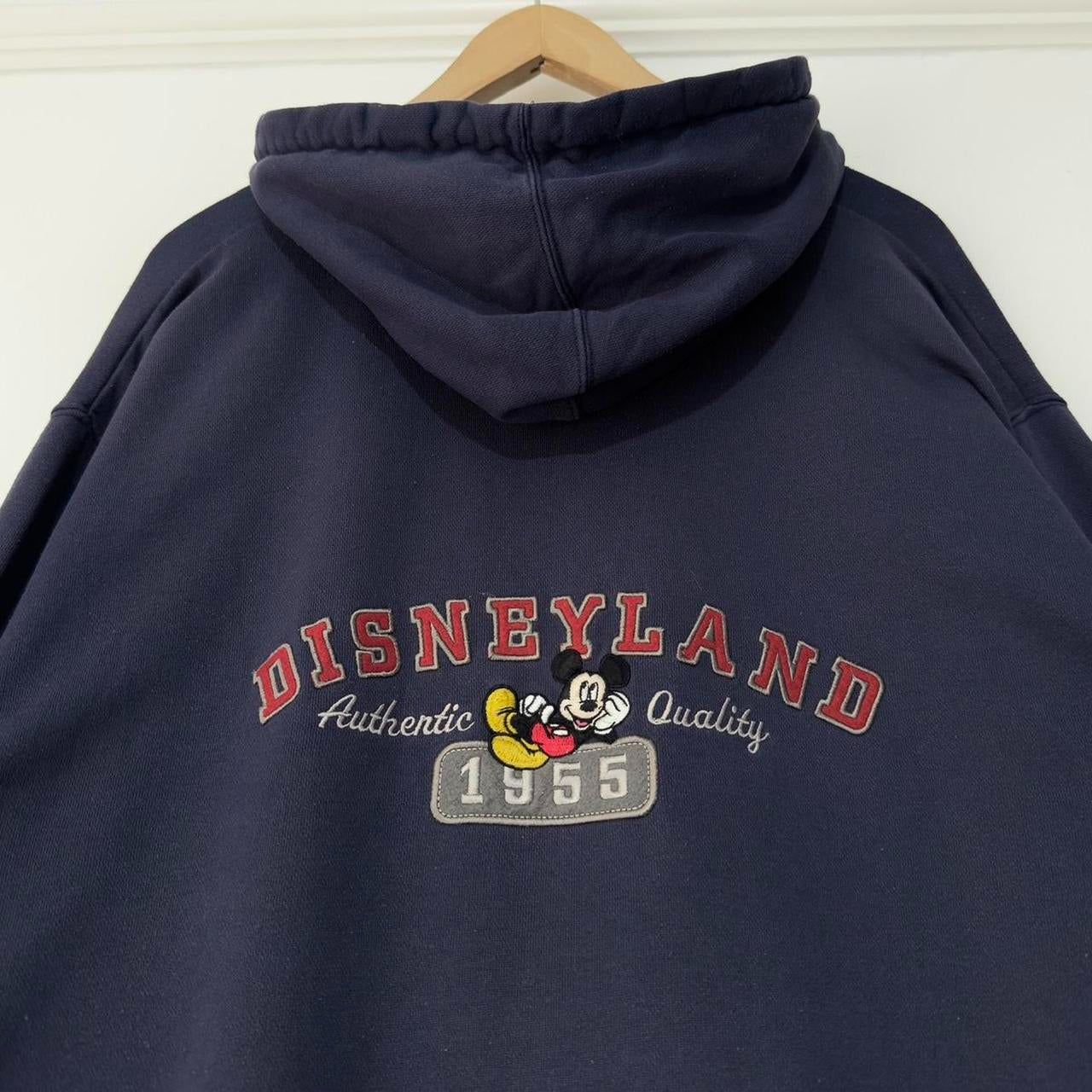 Disneyland Embroidered 00s Hoodie (L)