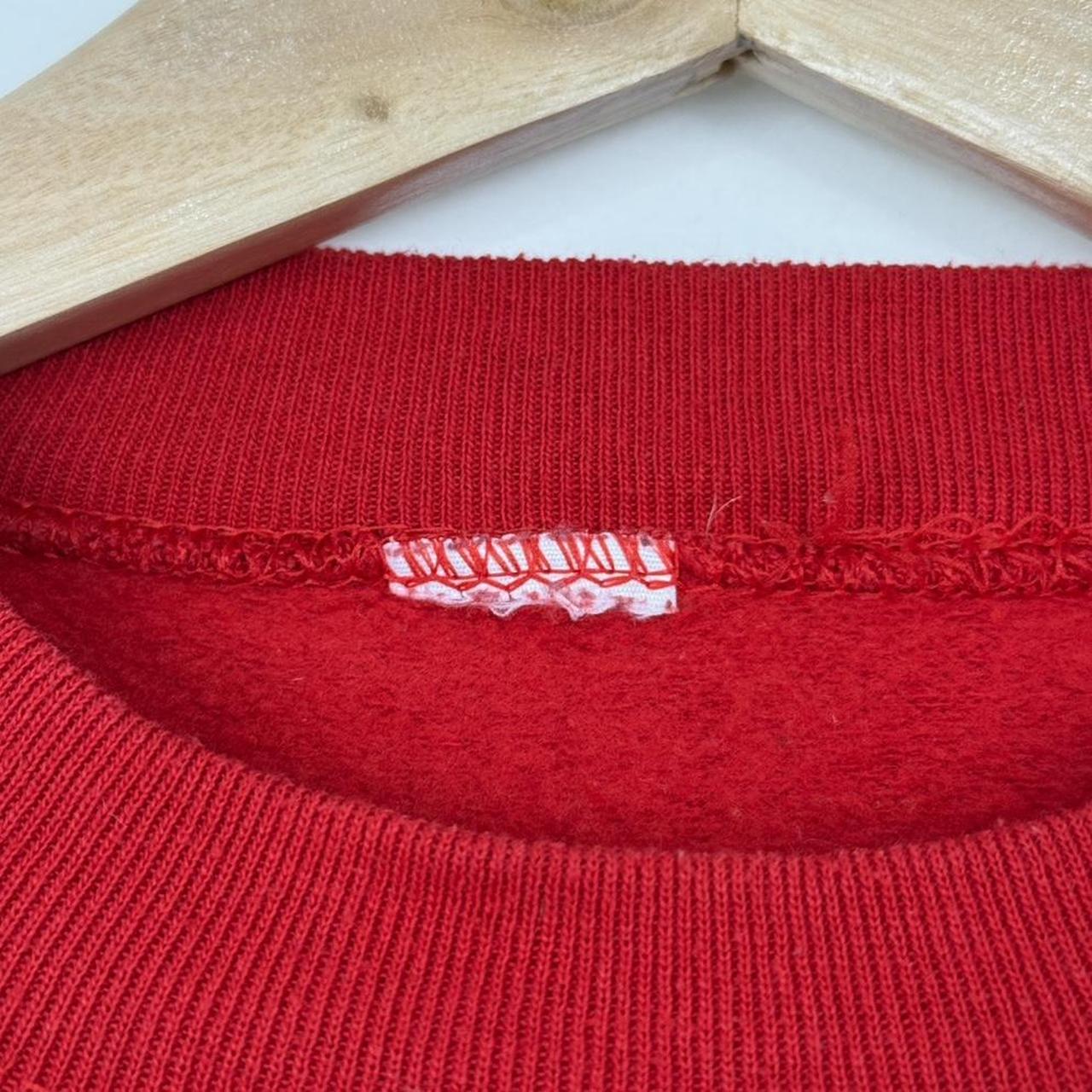 Vintage 90s Winnie the Pooh Embroidered Red Sweatshirt (L)