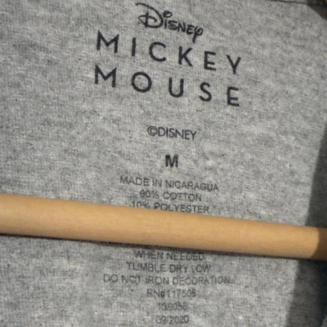 Santa Mickey Disney T Shirt (M)