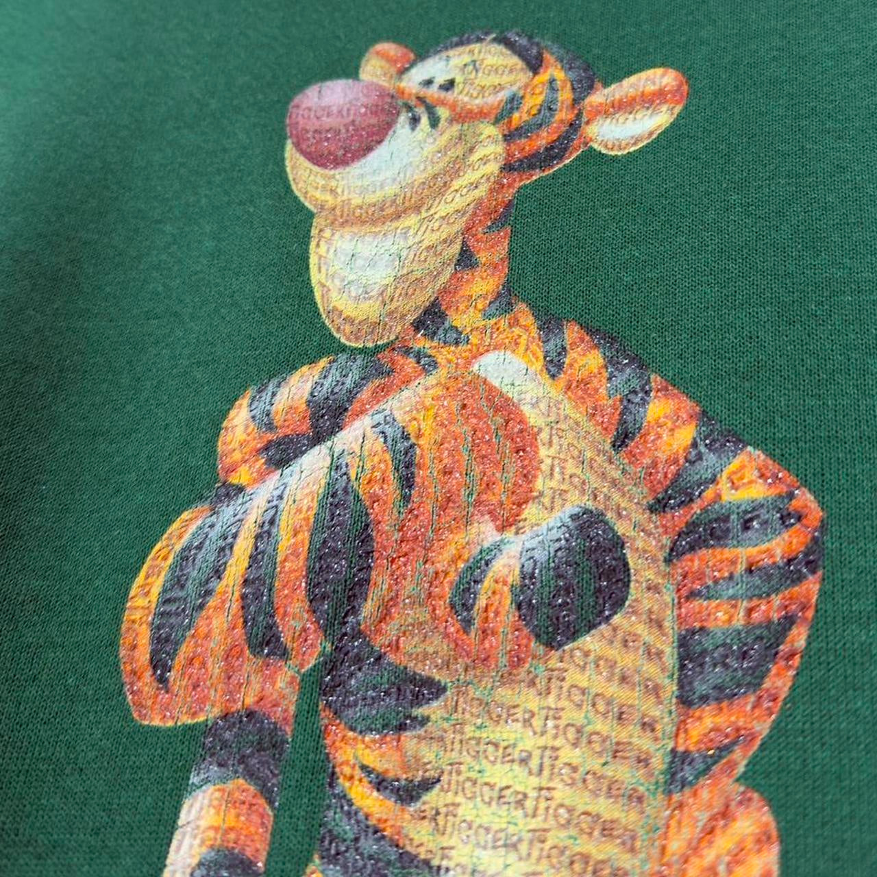 Vintage Tigger Disney Store 00s Sweatshirt (M)