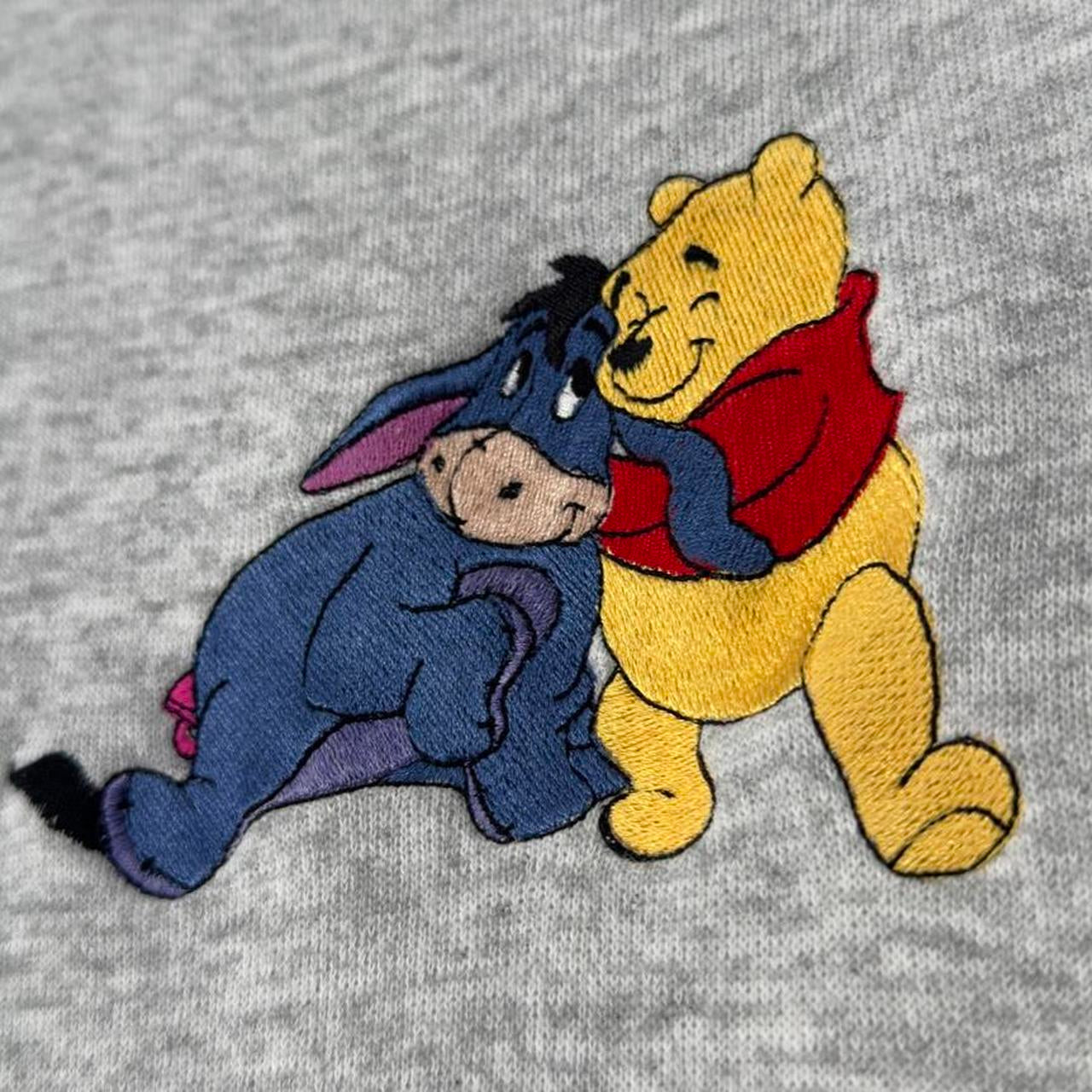 Vintage Pooh & Eeyore 90s Sweatshirt (M)