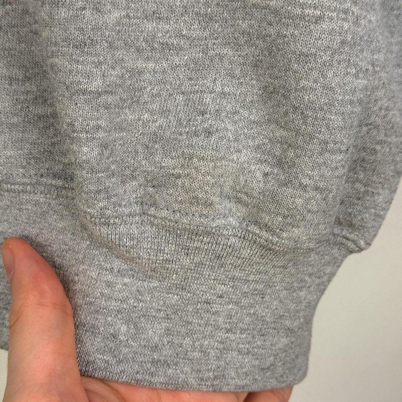 Vintage 00s Pluto & Mickey Mouse Disney Store Grey Sweatshirt (M)