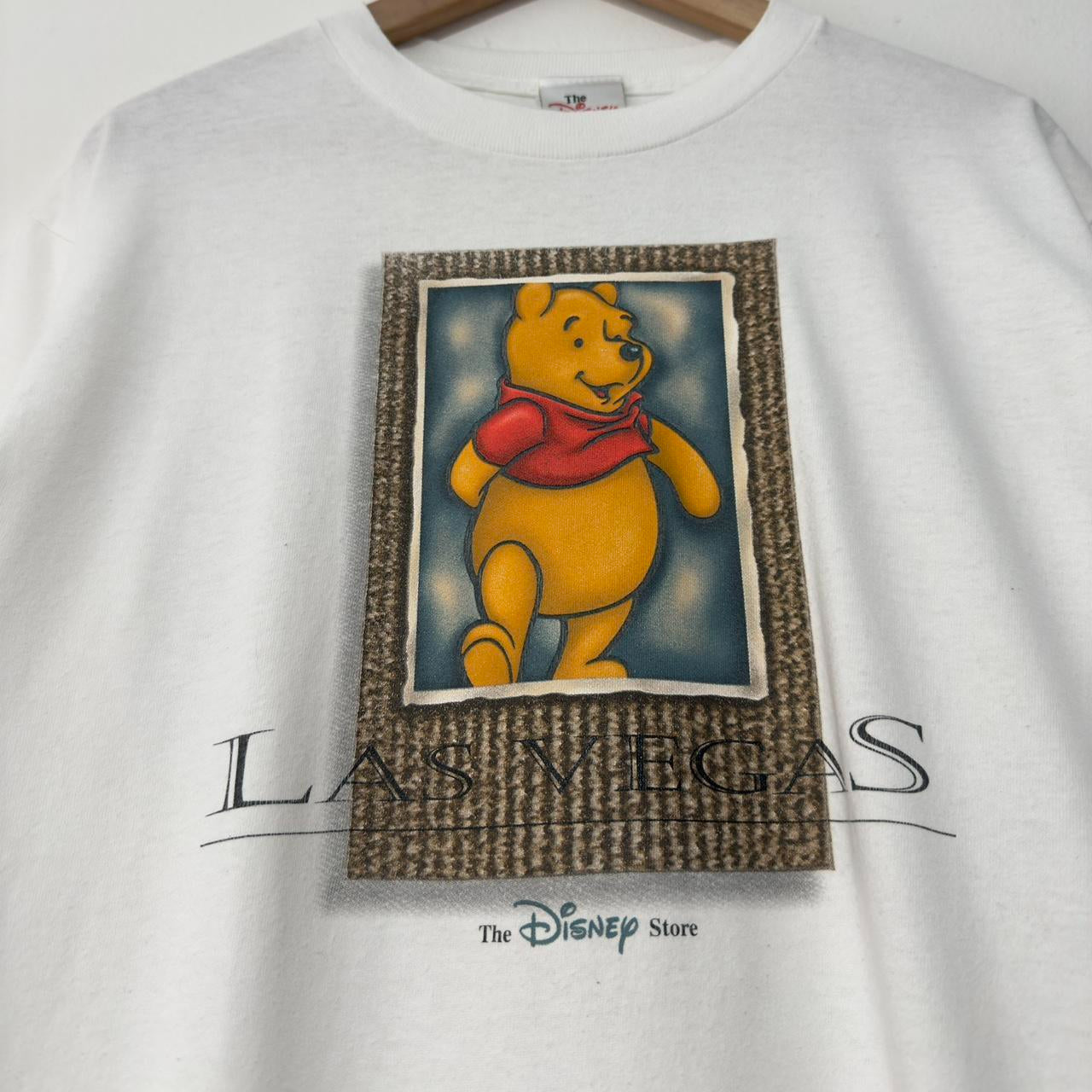 Vintage Las Vegas Winnie The Pooh 00s T Shirt (M)