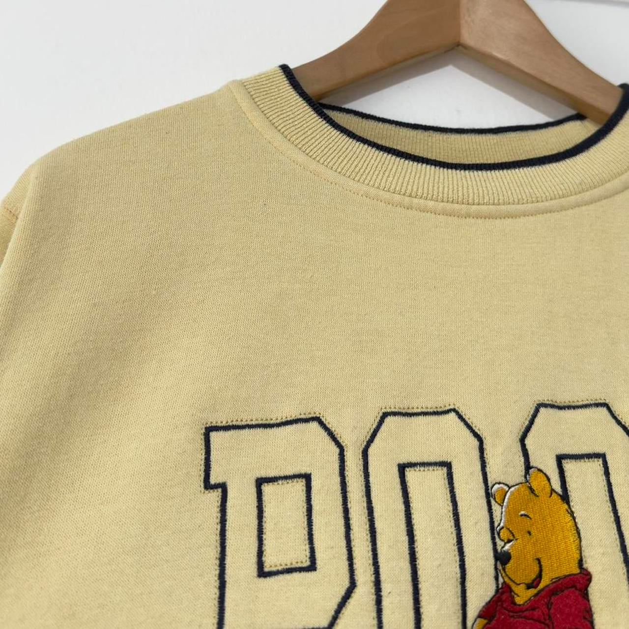 Vintage Winnie the Pooh Spell Out 90s Sweatshirt (S)