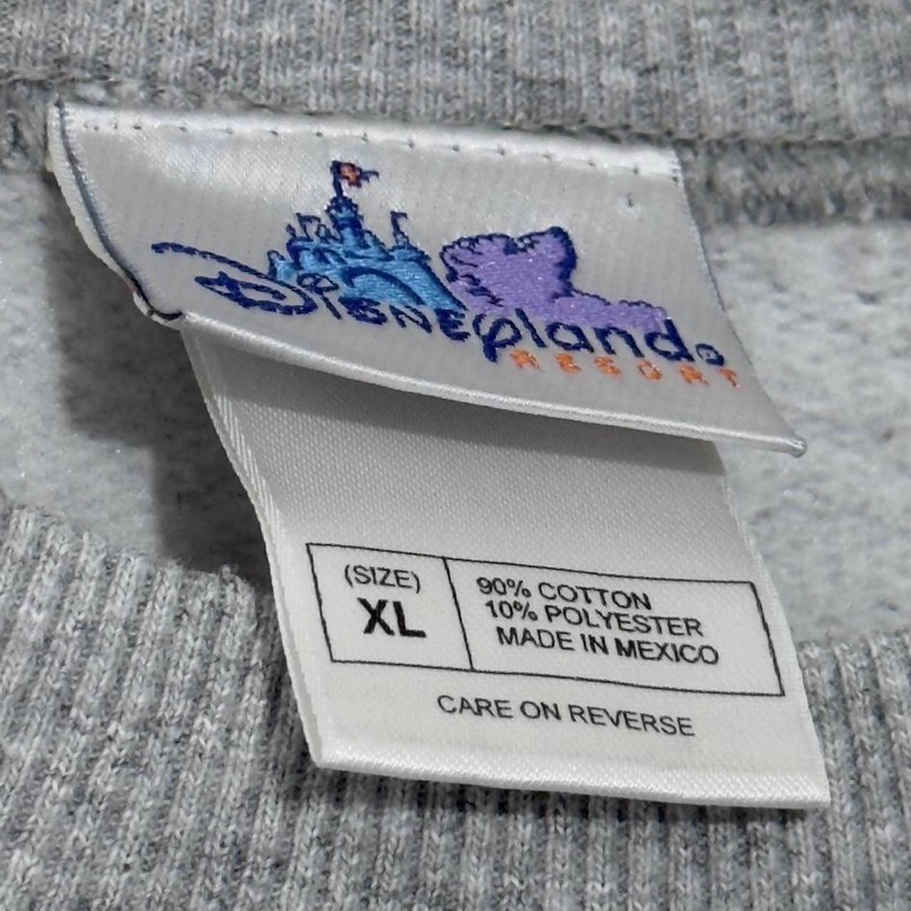 Vintage Disneyland Happy New Year 2002 Sweatshirt (XL)