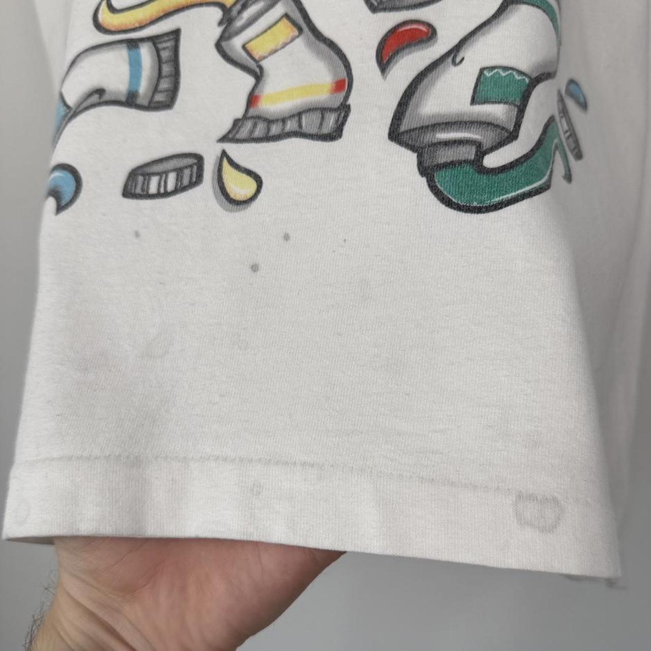 Vintage 90s Mickey Mouse Painting Flowers White T Shirt (L/XL)