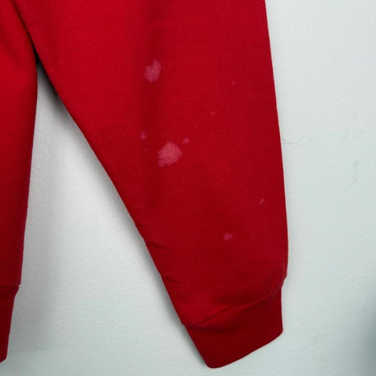 Vintage 00s Mickey Mouse Disney Store Distressed Red Sweatshirt (L)
