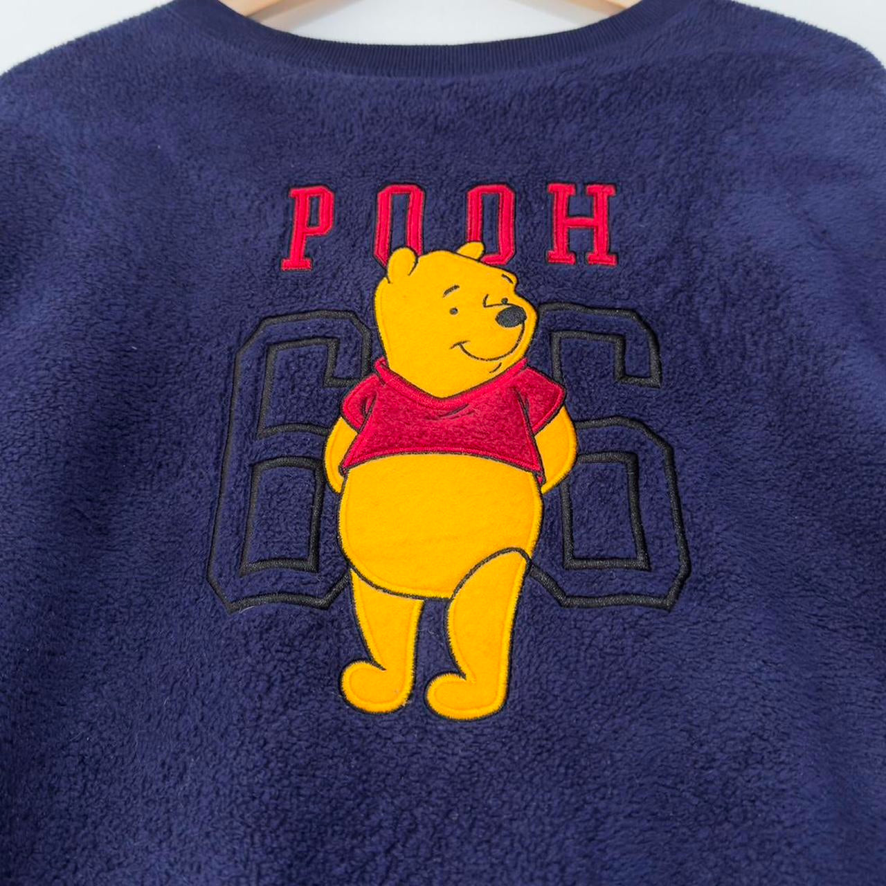 Vintage Pooh Disney Store 00s Fleece Sweatshirt (L/XL)