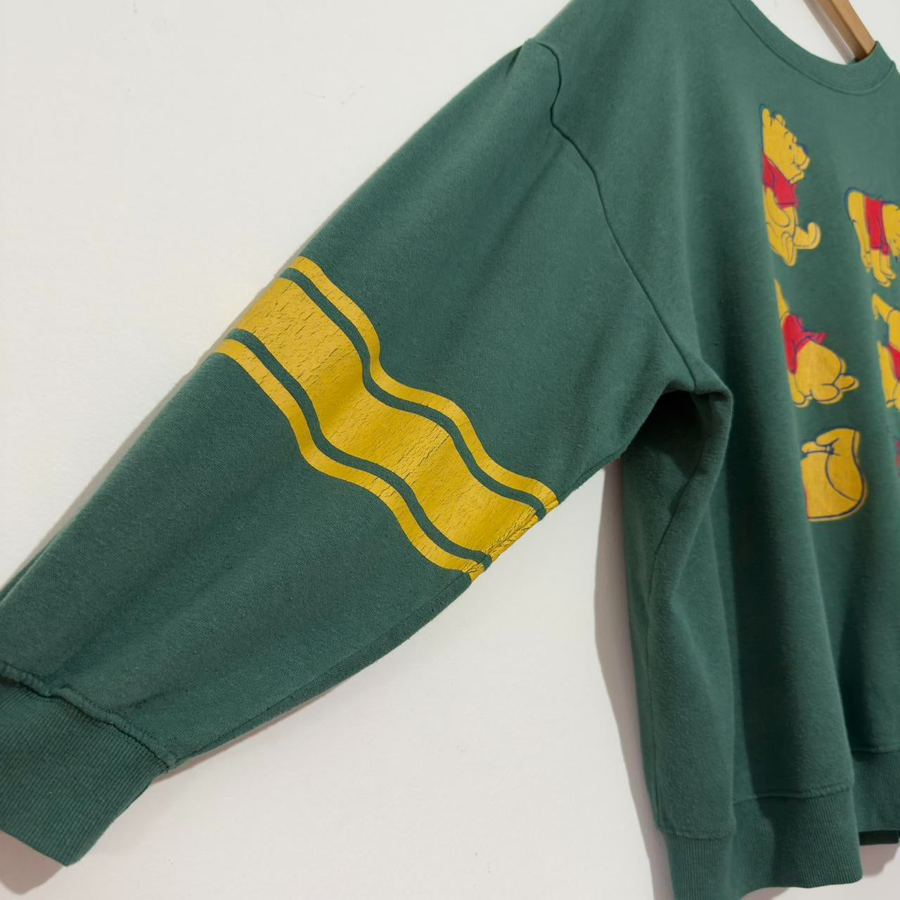 Winnie the Pooh Roll Sweatshirt (XXL)
