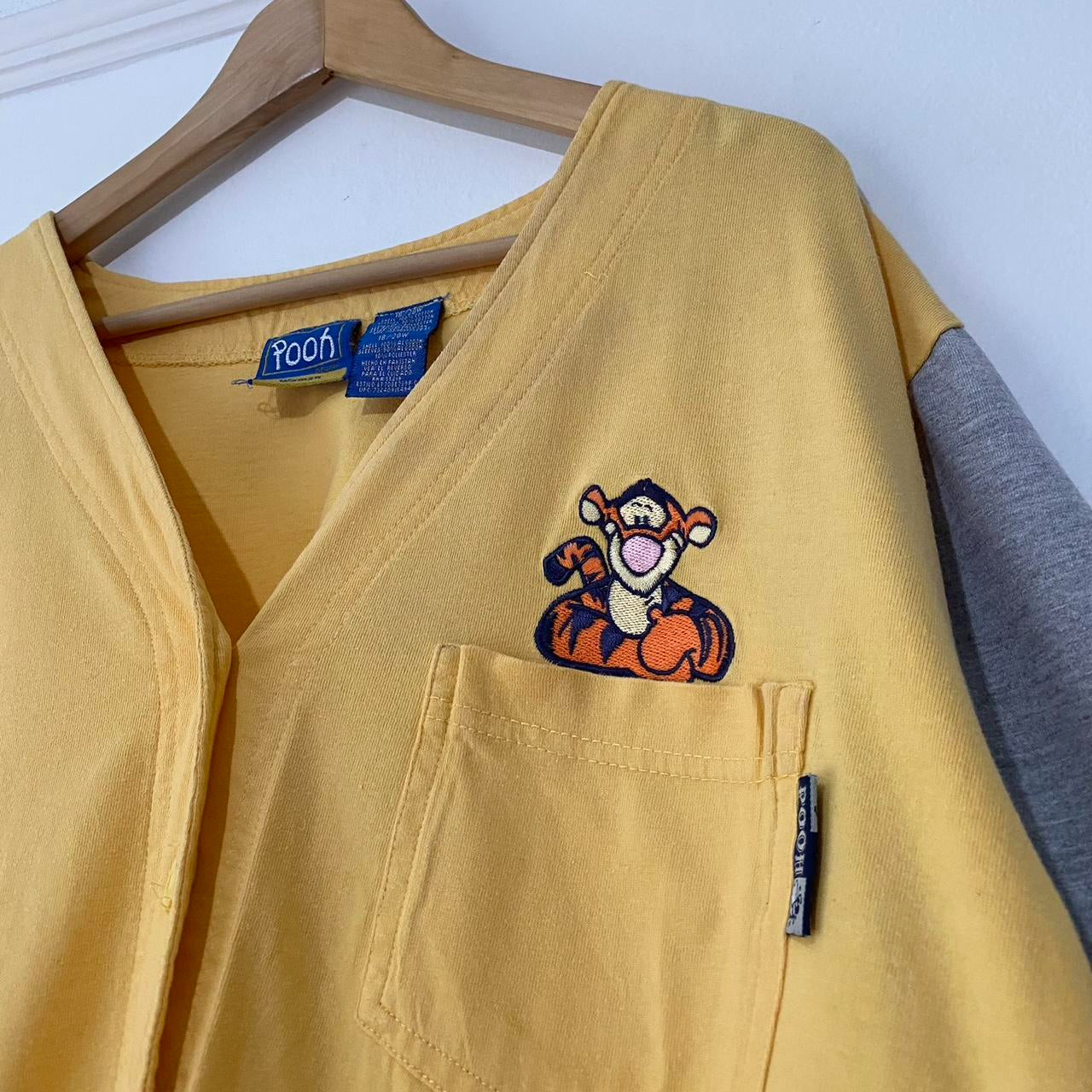 Vintage Tigger Baseball Style T Shirt (XL)