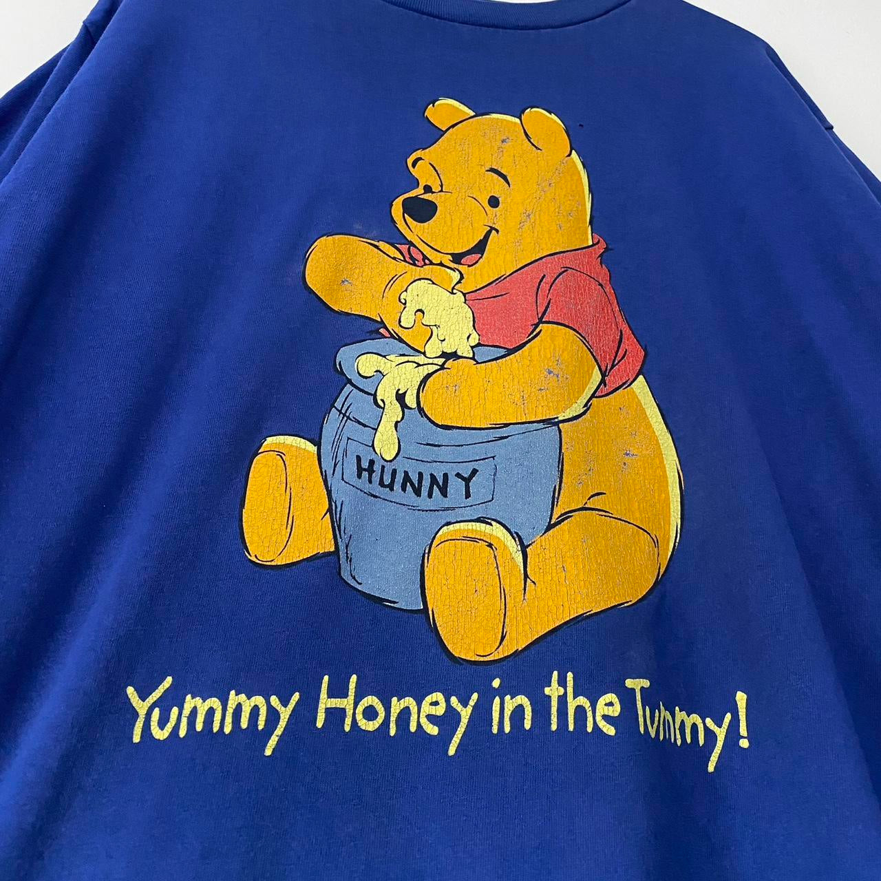 Vintage Winnie the Pooh Hunny Distressed 90s T Shirt (L)