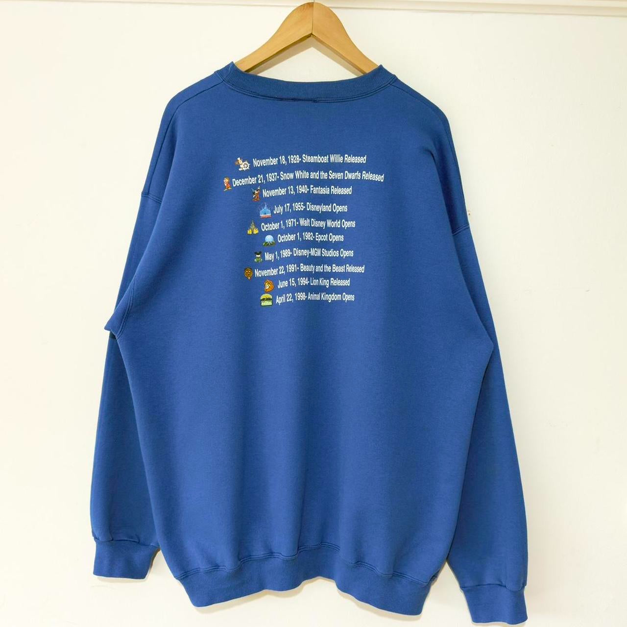 Vintage Disney World 100 Years of Magic 2001 Sweatshirt (XL)