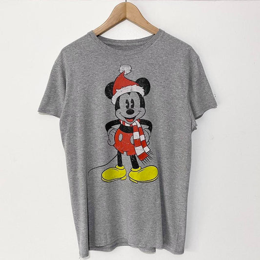 Disney Mickey Christmas Hat & Scarf T Shirt (M)