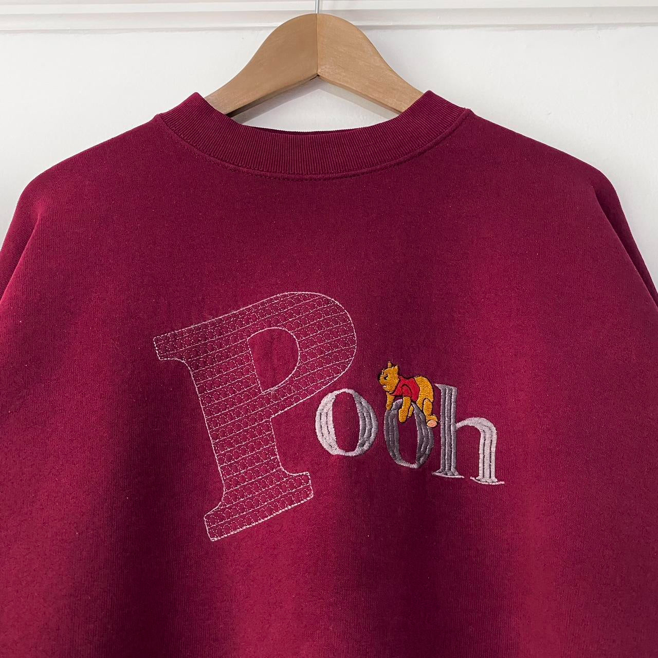 Vintage Pooh Embroidered 90s Sweatshirt (L)