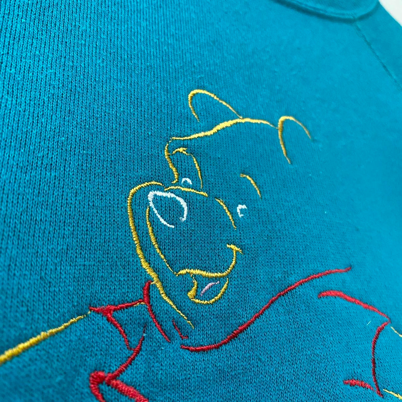 Vintage Pooh Outline Embroidered 90s Sweatshirt (S)