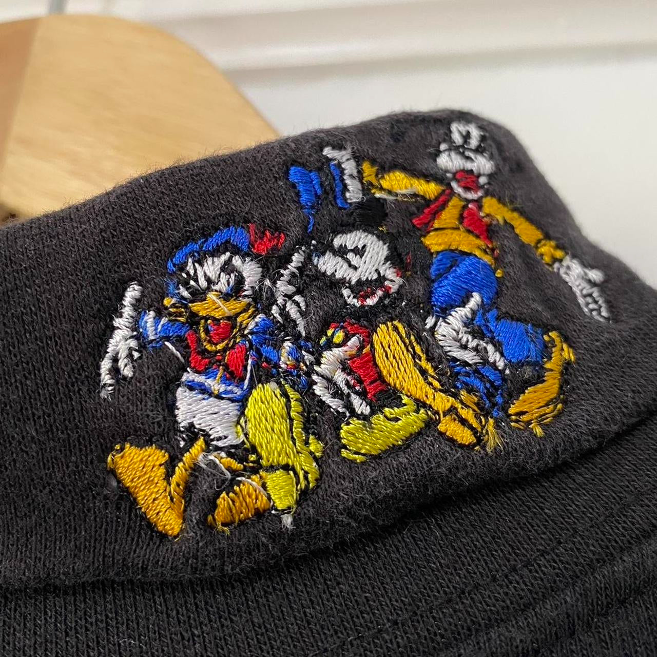 Vintage Disney Embroidered 90s Rollneck (L)