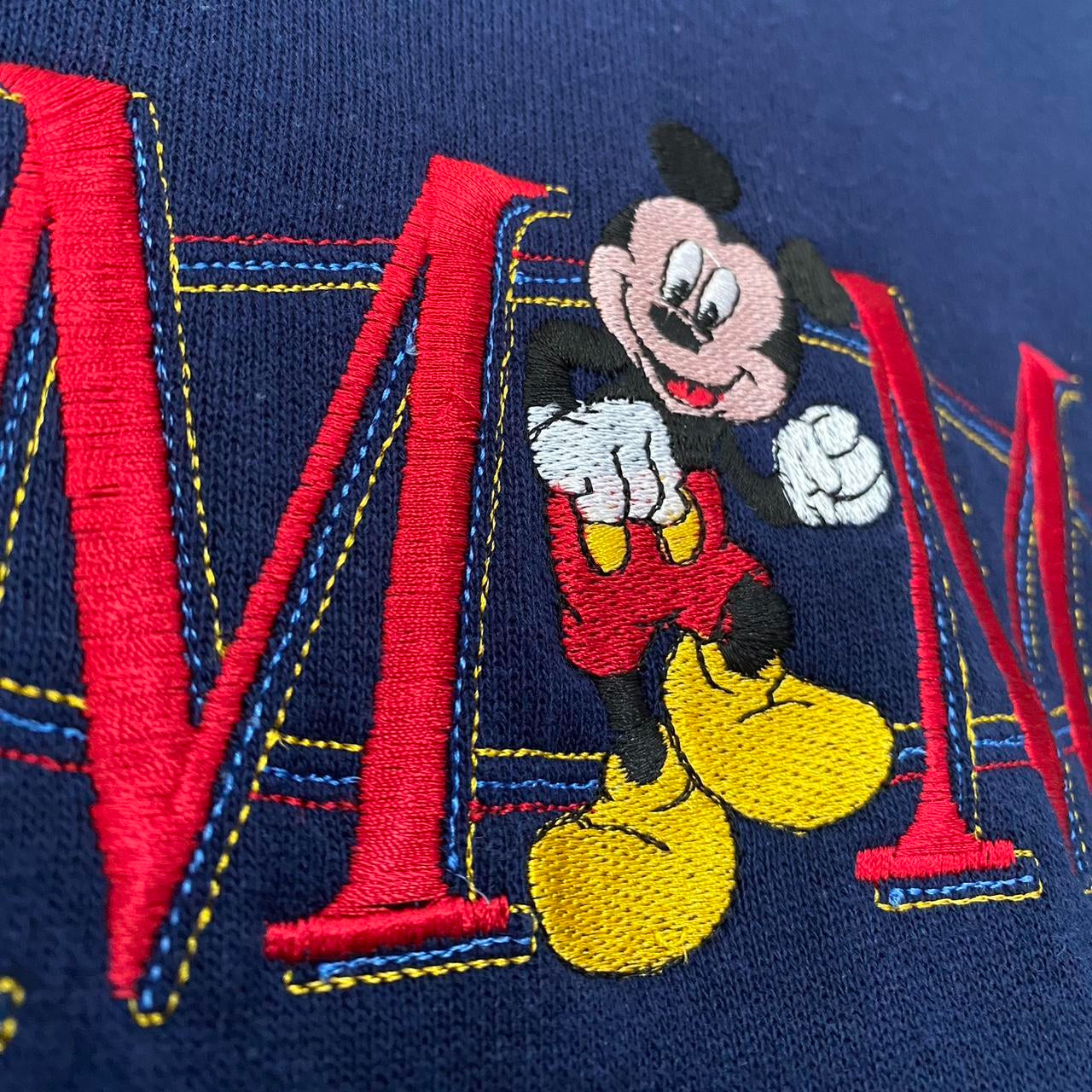 Vintage Embroidered Mickey MM 90s Sweatshirt (M)