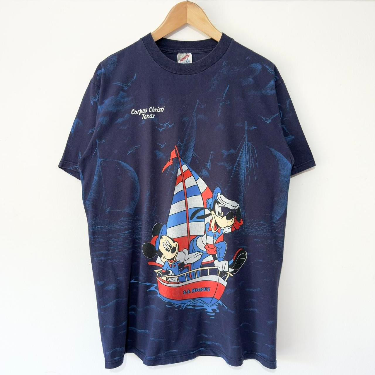 Vintage Mickey and Goofy Sailing 90s T Shirt (L)