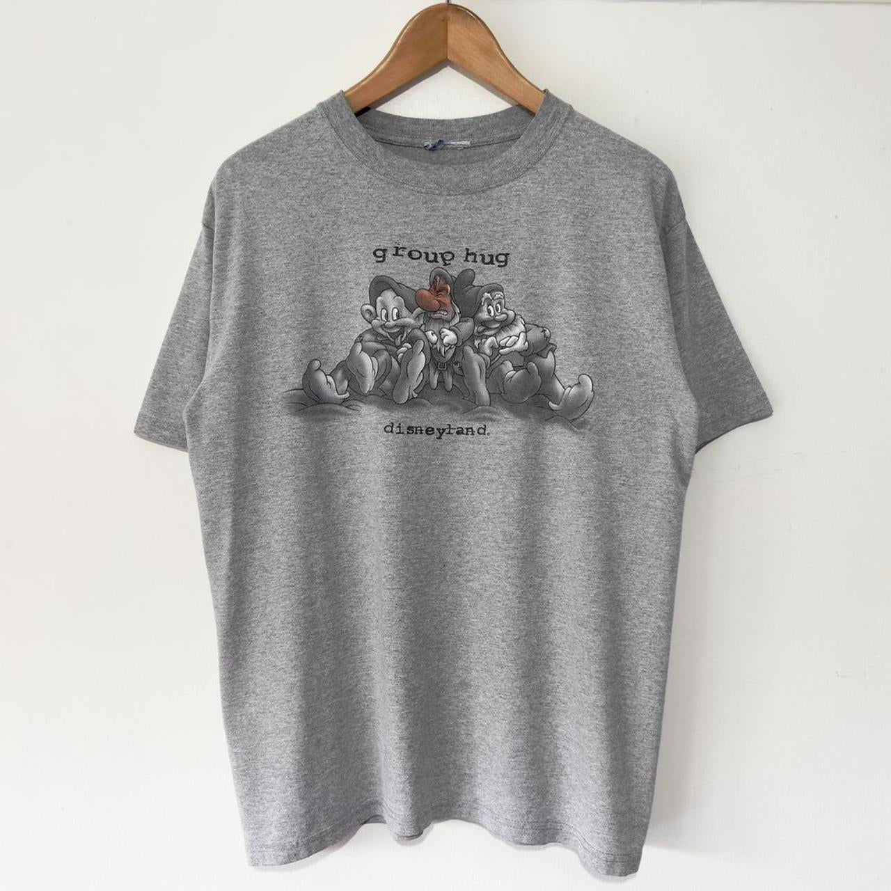Vintage Disneyland Group Hug Seven Dwarfs 00s T Shirt (M)