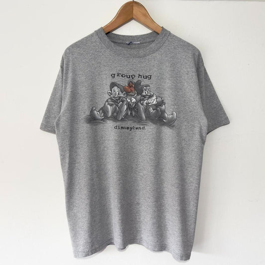 Vintage Disneyland Group Hug Seven Dwarfs 00s T Shirt (M)