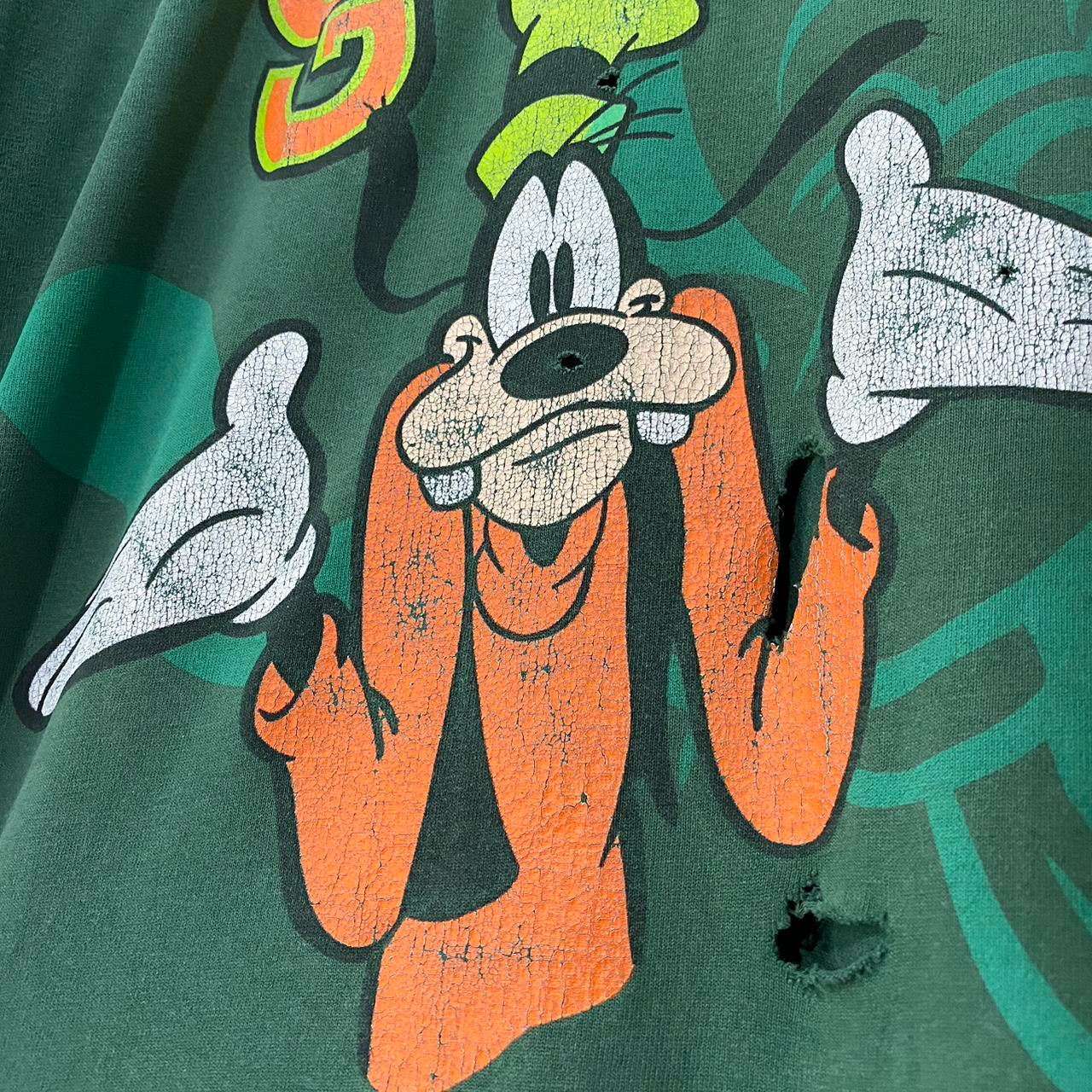 Vintage Goofy Disney 90s Thrashed T Shirt (XL)