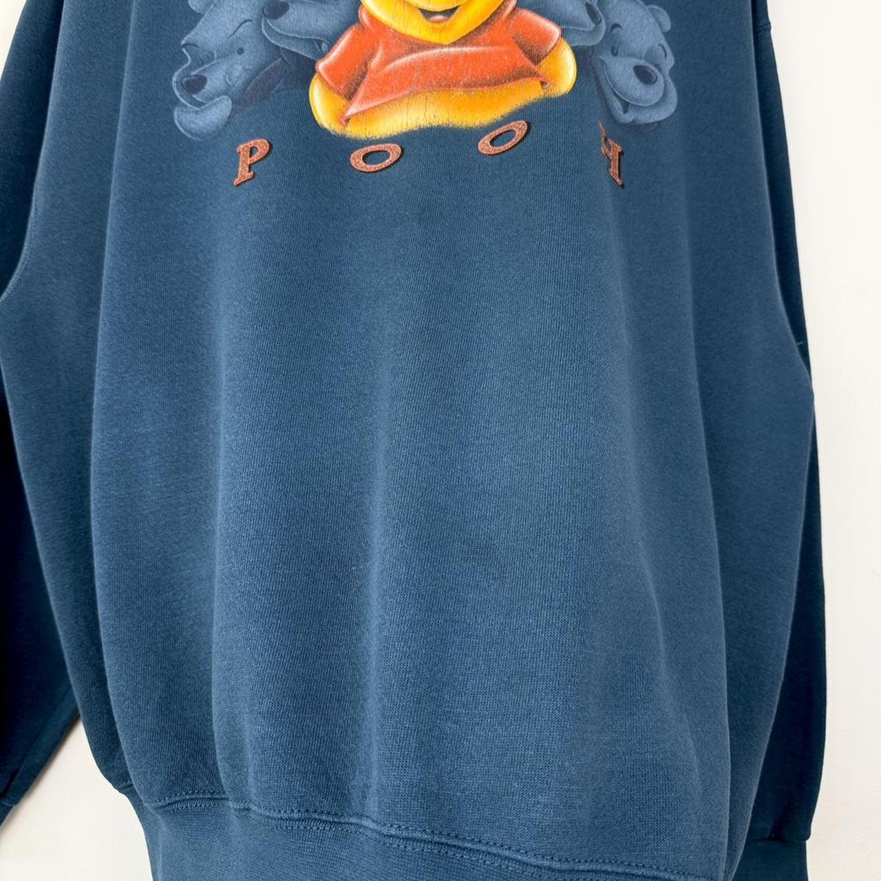 Vintage 00s Winnie the Pooh The Disney Store Blue Sweatshirt (L)