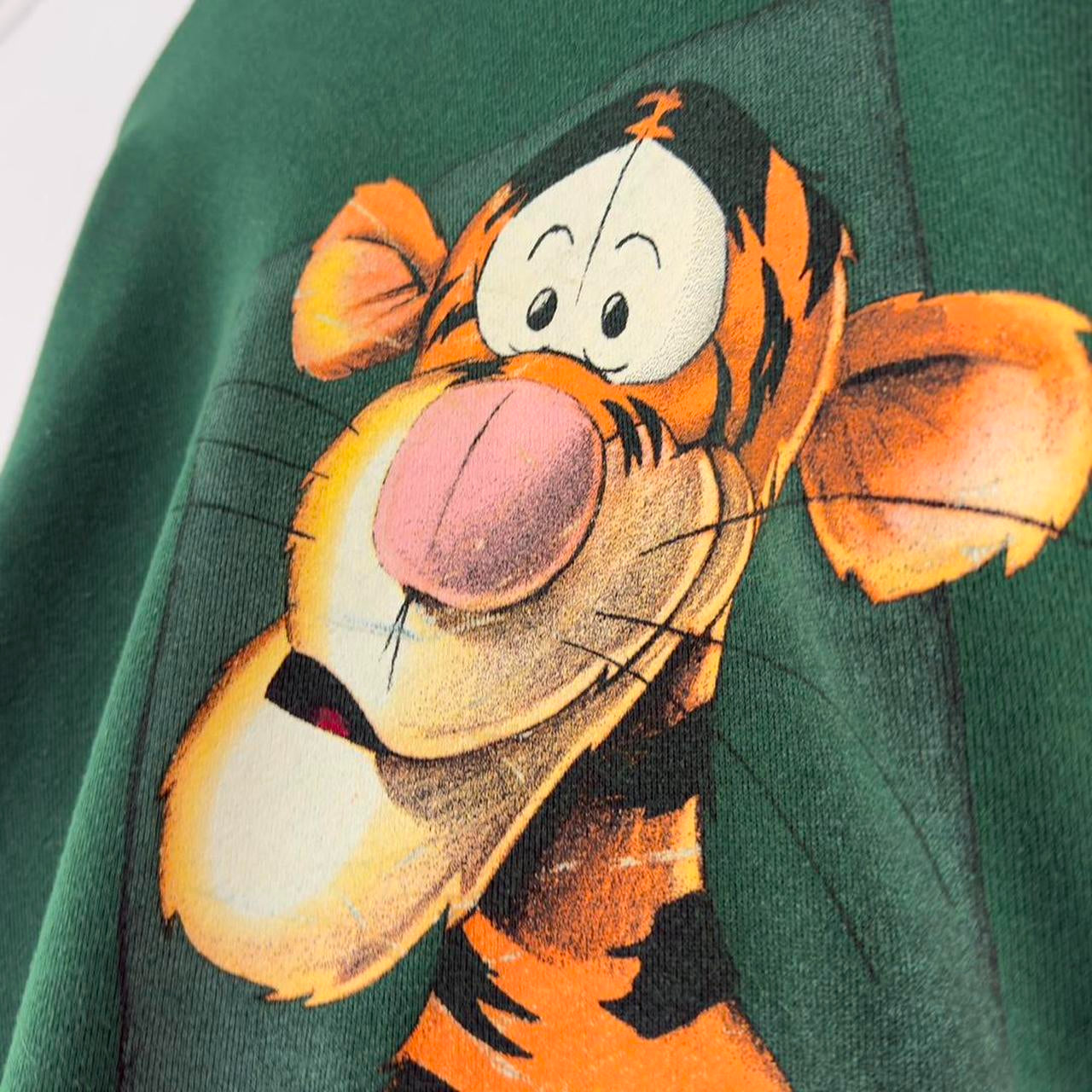 Vintage Tigger Disney Store 90s Sweatshirt (L)