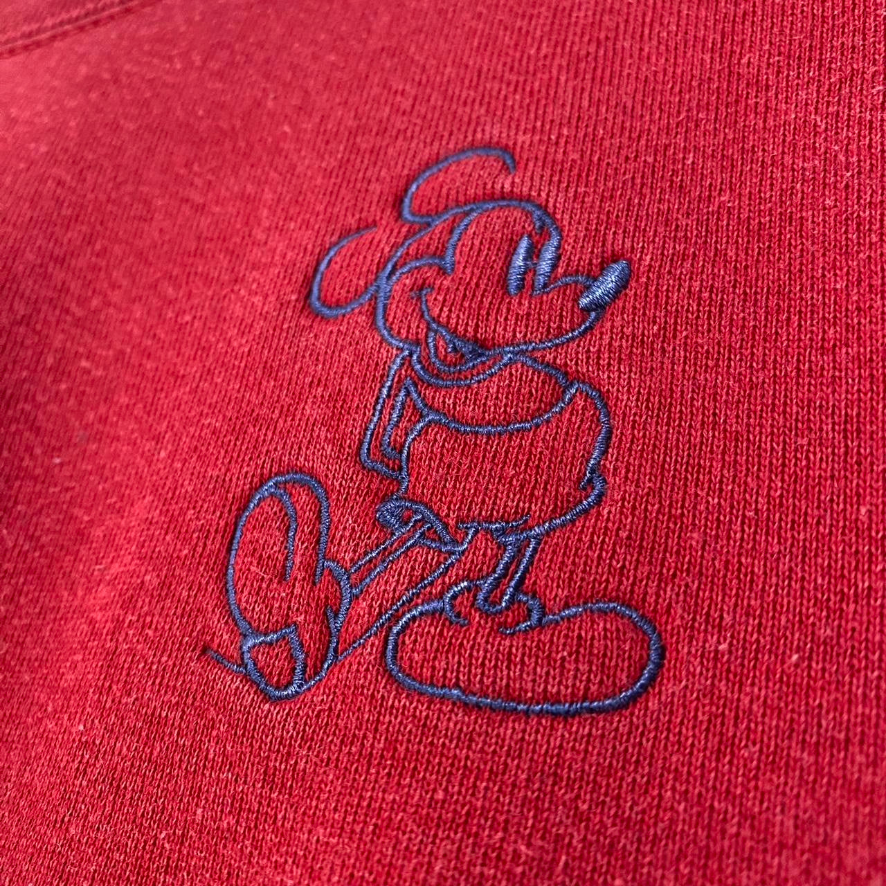 Vintage Walt Disney World Mickey Emblem Sweatshirt (L/XL)