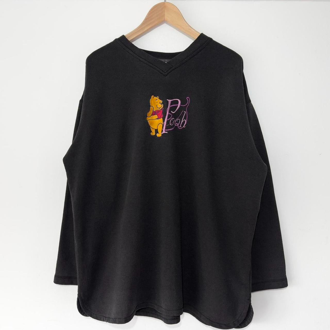 Vintage Pooh Embroidered 90s V Neck Sweatshirt (XL)