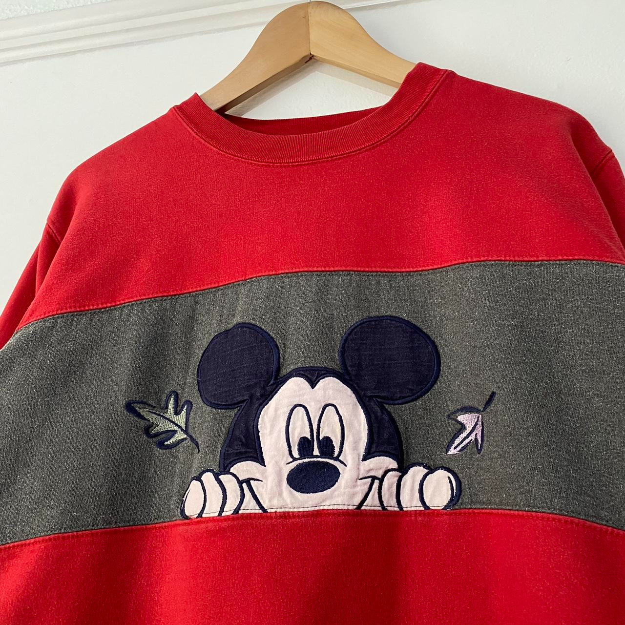 Vintage Mickey & Leaves Sweatshirt (S)