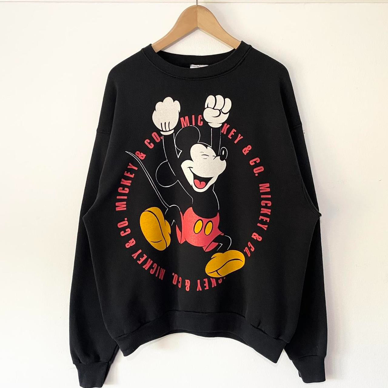 Vintage Mickey Mouse Jumping 90s Sweatshirt (L)