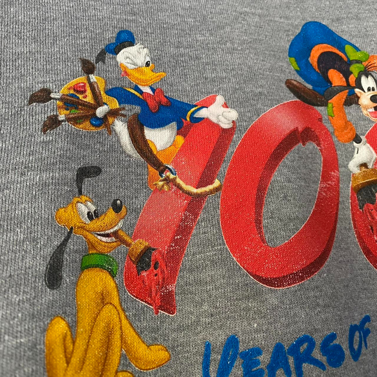 Vintage Walt Disney World 100 Years of Magic Sweatshirt (S)