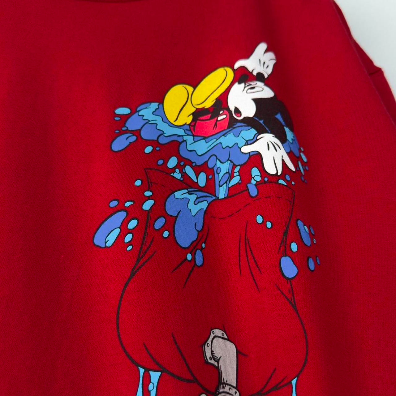 Vintage Mickey & Goofy Water Pipe 90s T Shirt (XL/XXL)