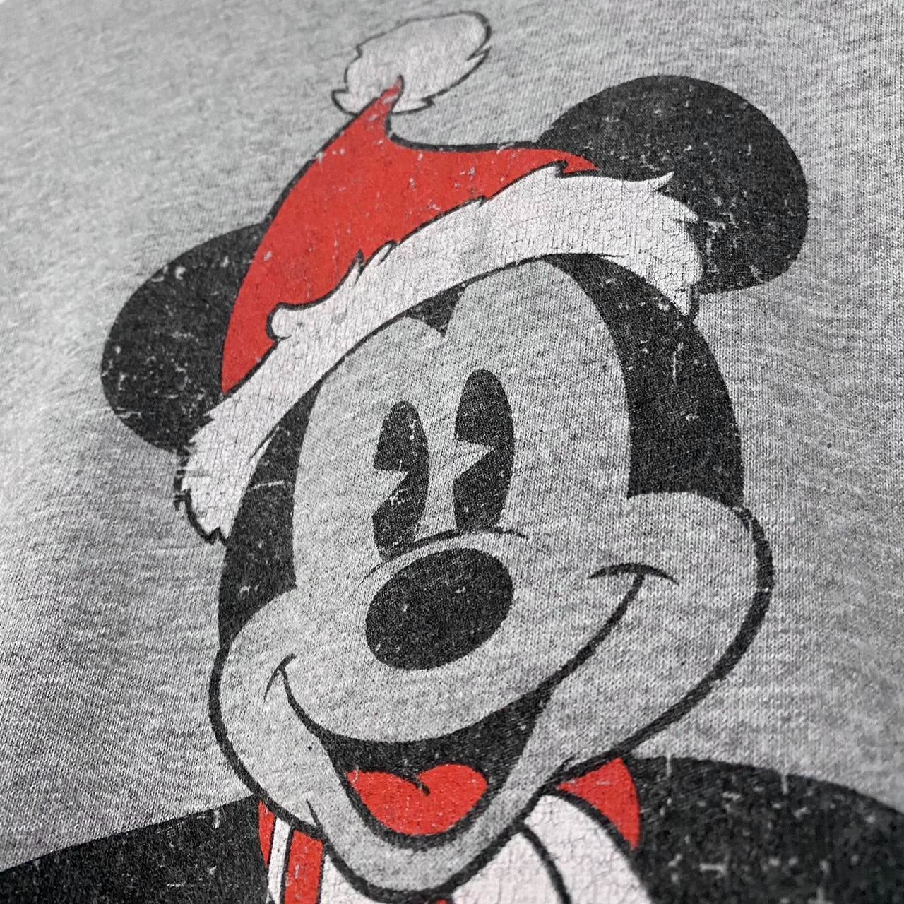 Disney Mickey Christmas Hat & Scarf T Shirt (M)