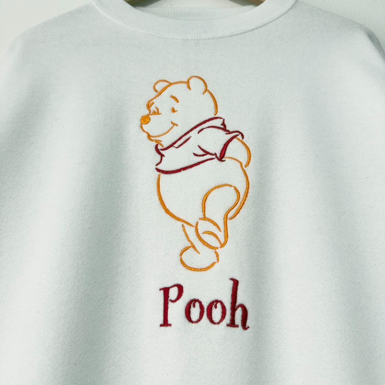 Vintage Winnie the Pooh Embroidered 90s Sweatshirt (L)