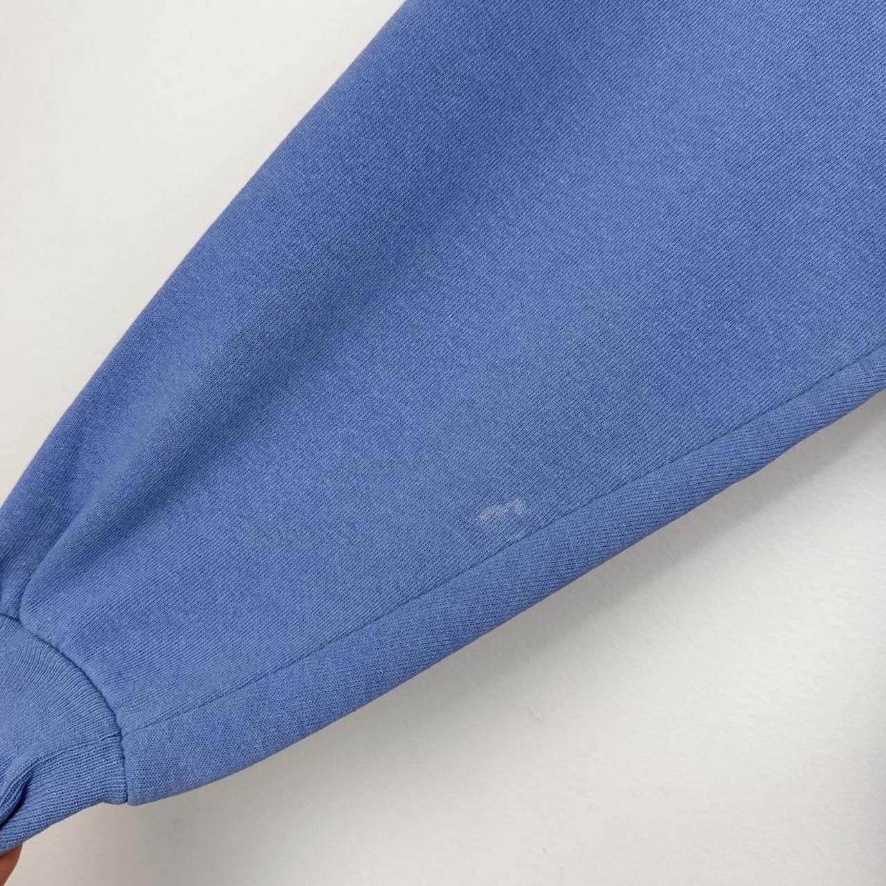Vintage 90s Winnie the Pooh Embroidered Blue Sweatshirt (L)