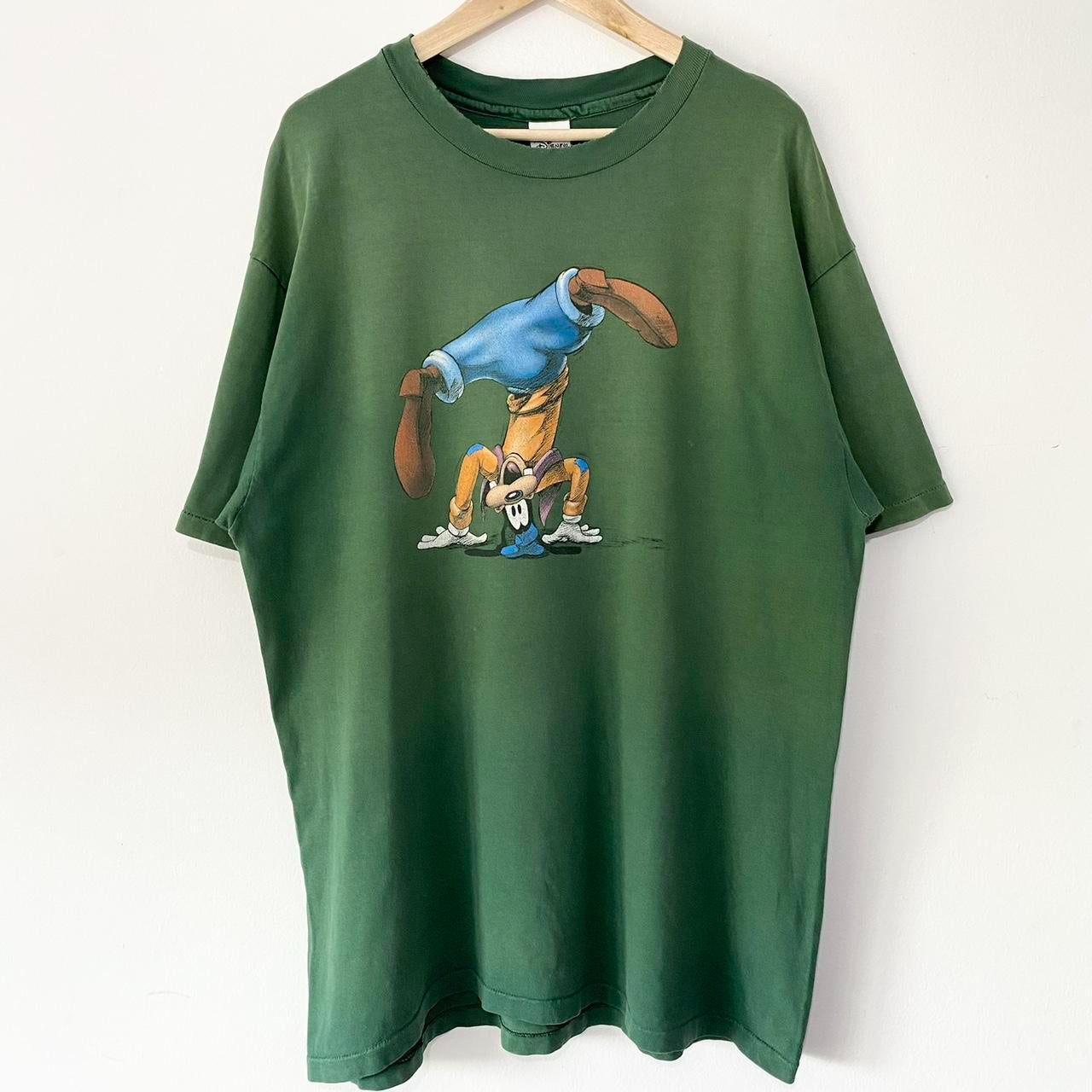 Vintage Goofy Disney Store 90s T Shirt (XL)