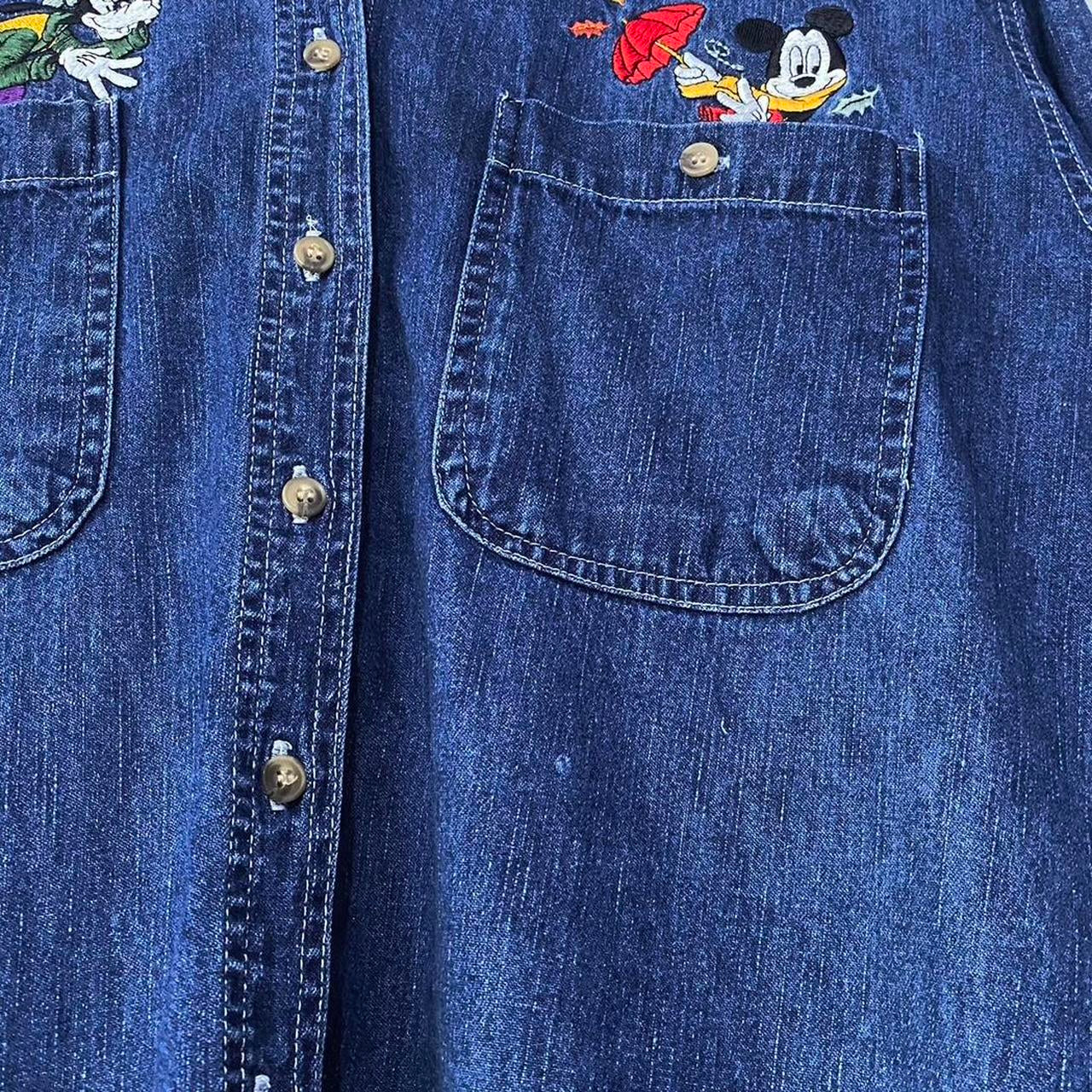 Vintage Windy Day Embroidered Disney Denim 90s Shirt (S/M)