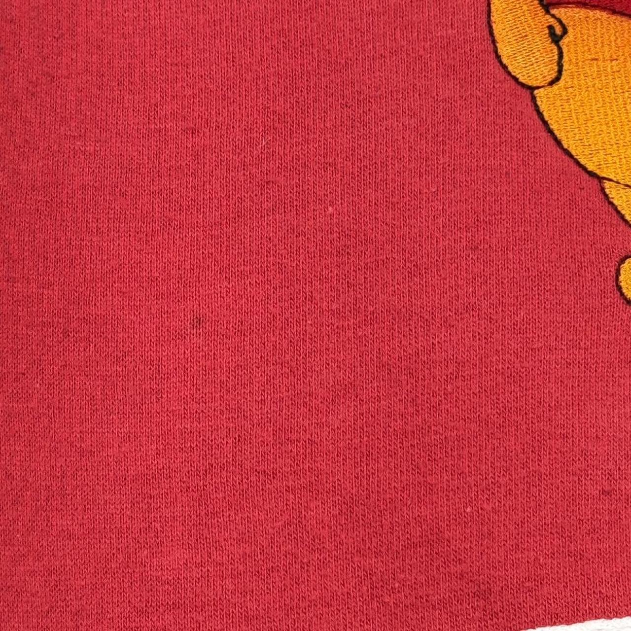 Vintage 90s Winnie the Pooh Giggles and Grins Embroidered Colour Block Sweatshirt (M)