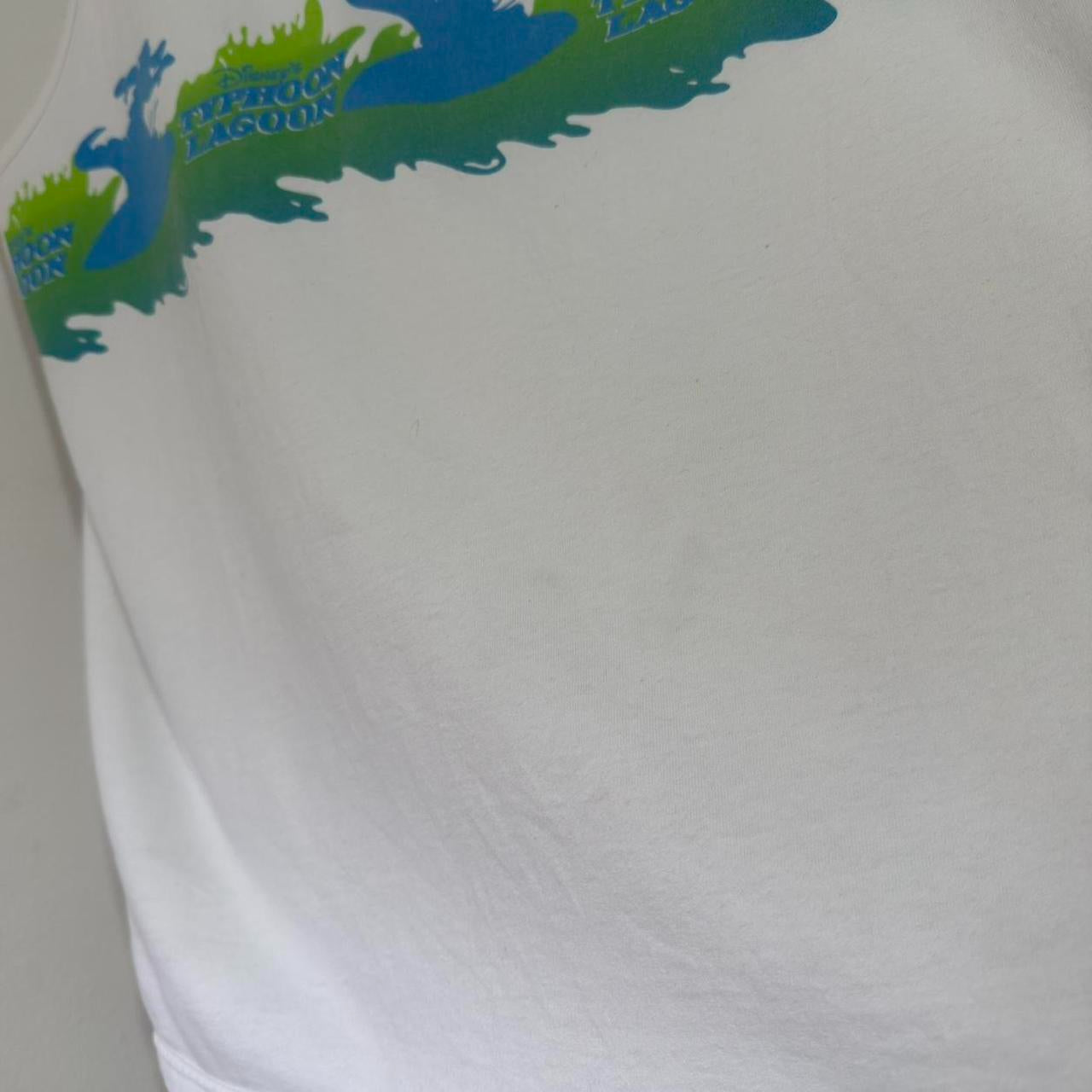 Vintage Disney's Typhoon Lagoon Vest Tank Top (L)