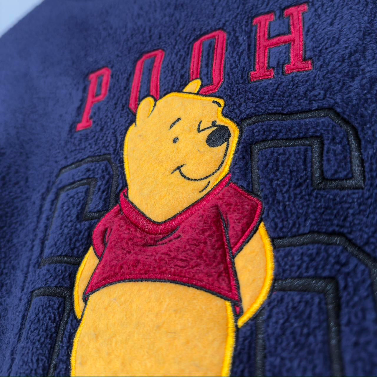 Vintage Pooh Disney Store 00s Fleece Sweatshirt (L/XL)