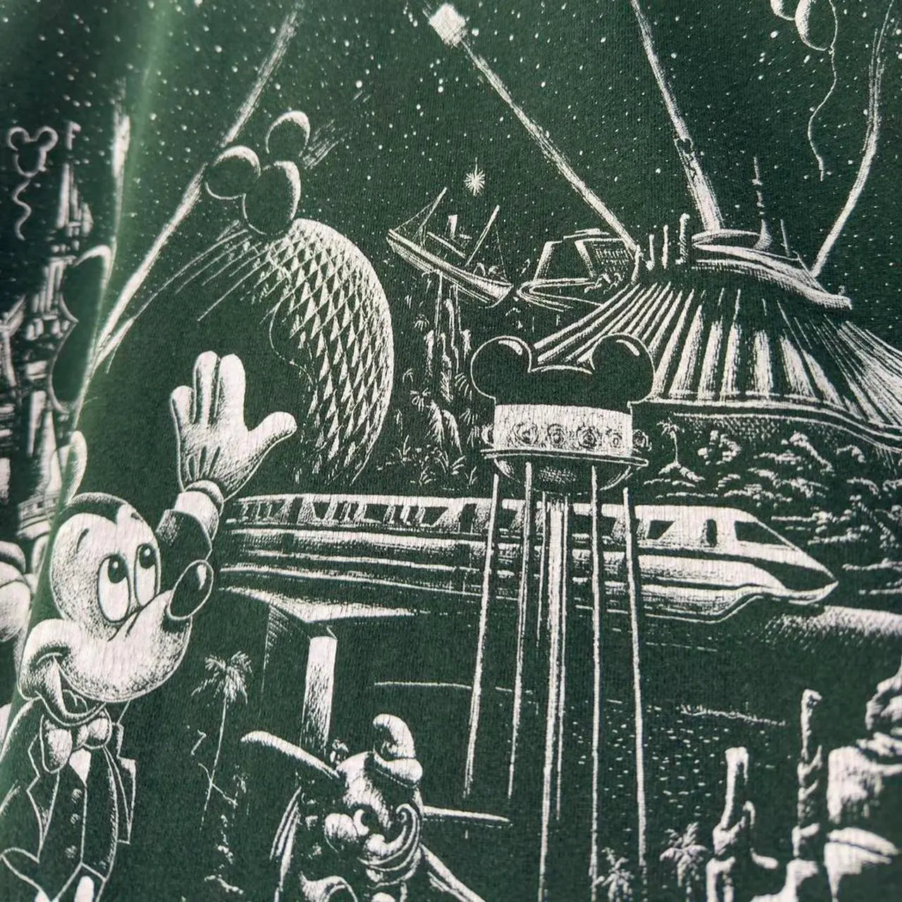 Vintage Walt Disney World Space 90s T Shirt (XL)