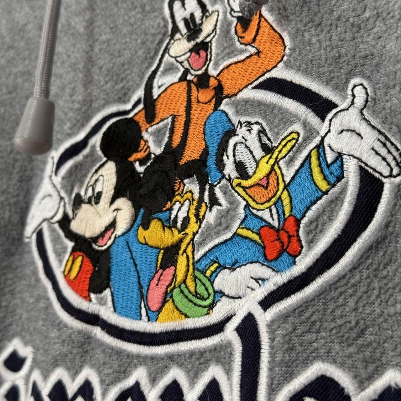 Disneyland Mickey & Friends Embroidered Fleece 00s Hoodie (S)