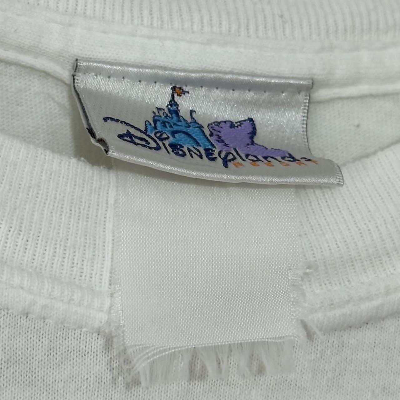 Vintage Disneyland Embroidered 00s T Shirt (M)