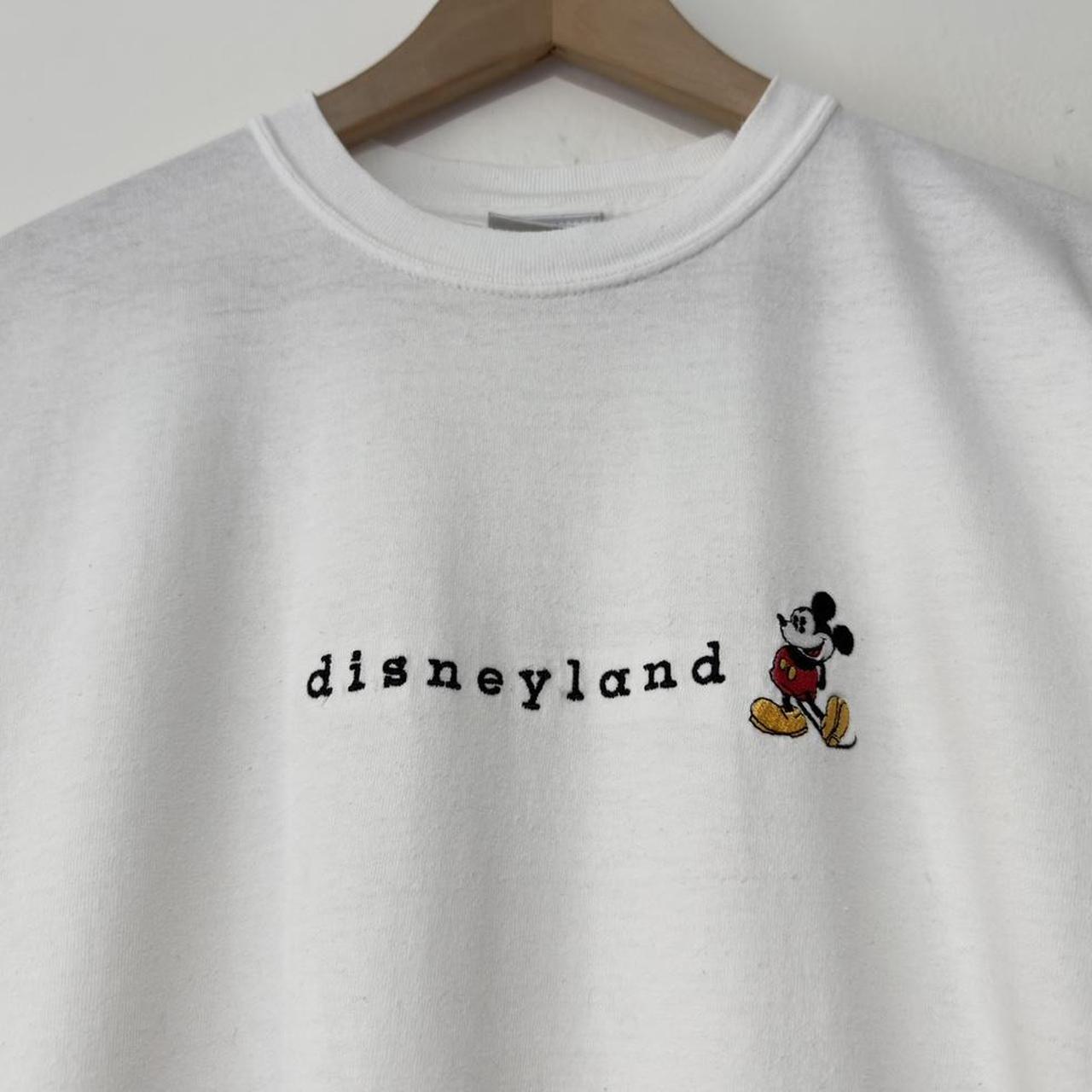Vintage Disneyland Embroidered 00s T Shirt (M)