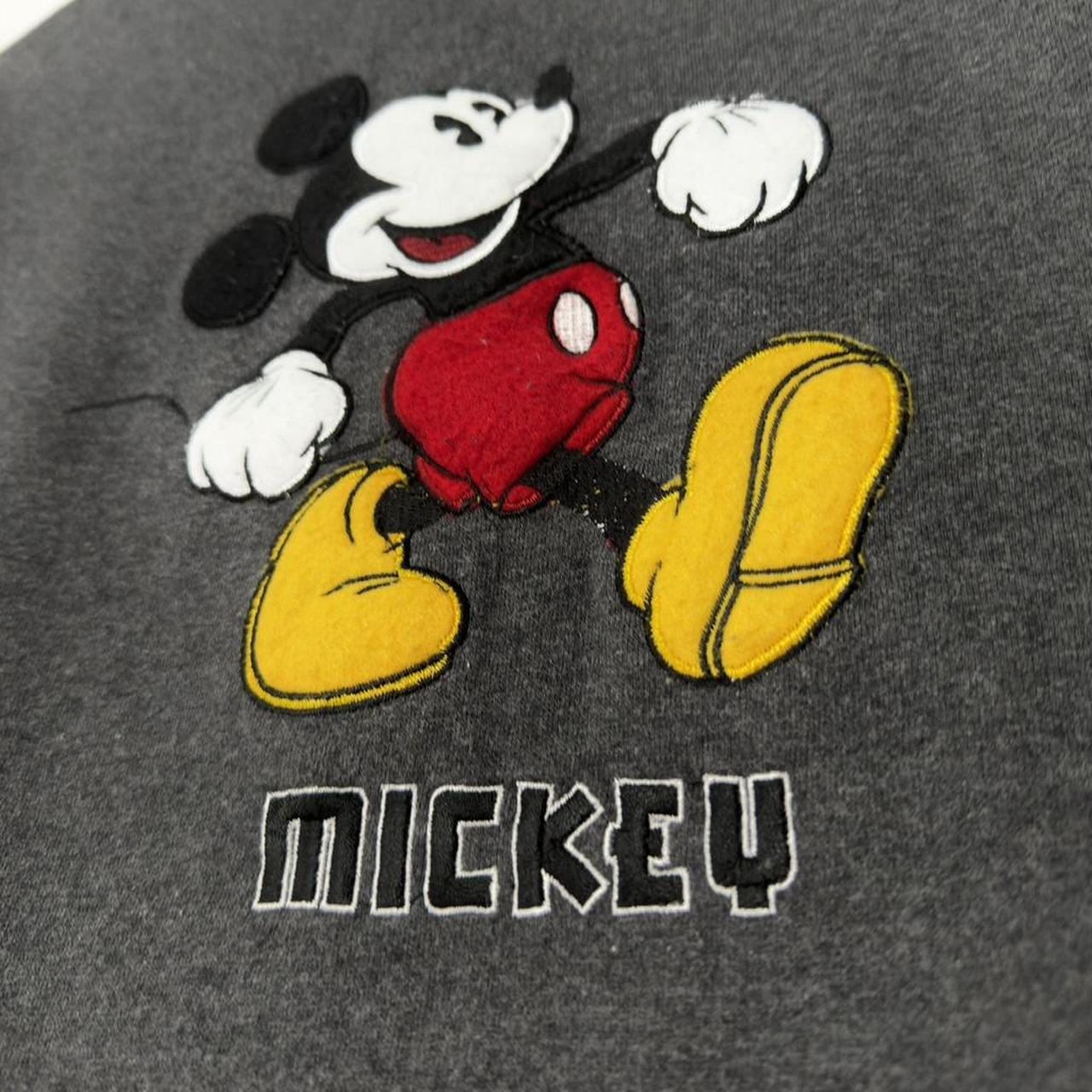 Mickey Mouse Embroidered 00s Sweatshirt (M)