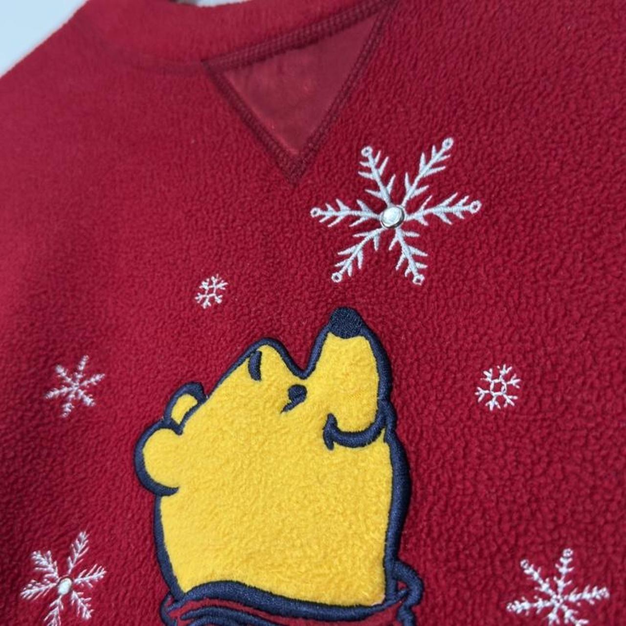 Vintage Winnie the Pooh Snowflakes 00s Sweatshirt (L)