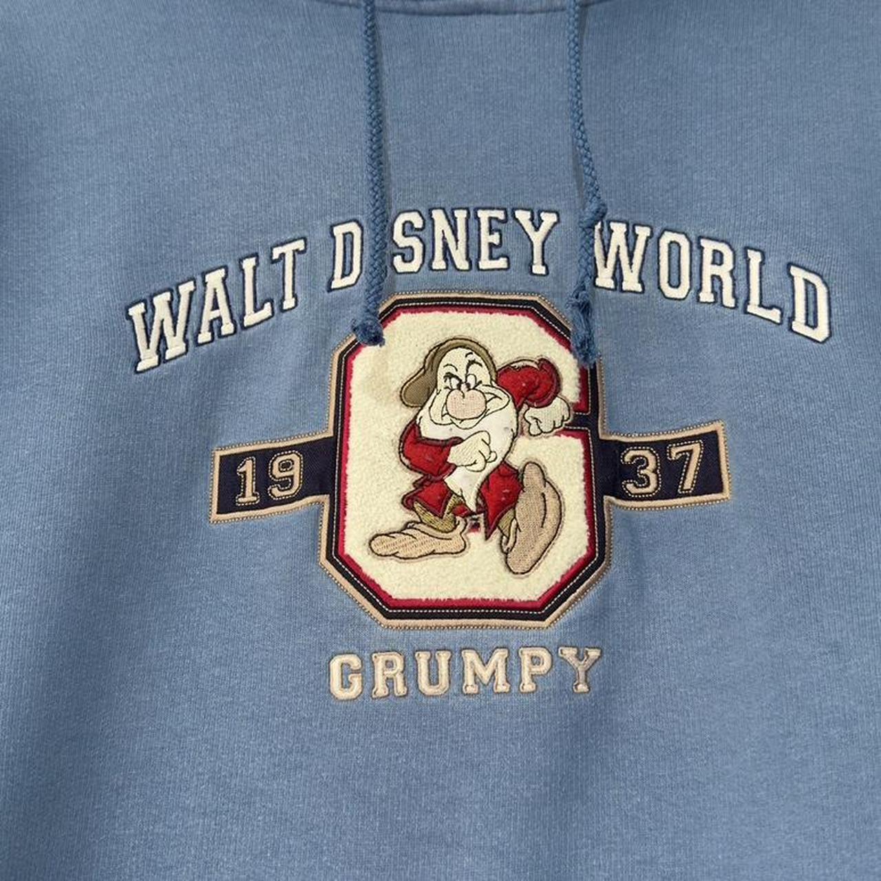 Vintage Grumpy Disney World 00s Hoodie (XXL)