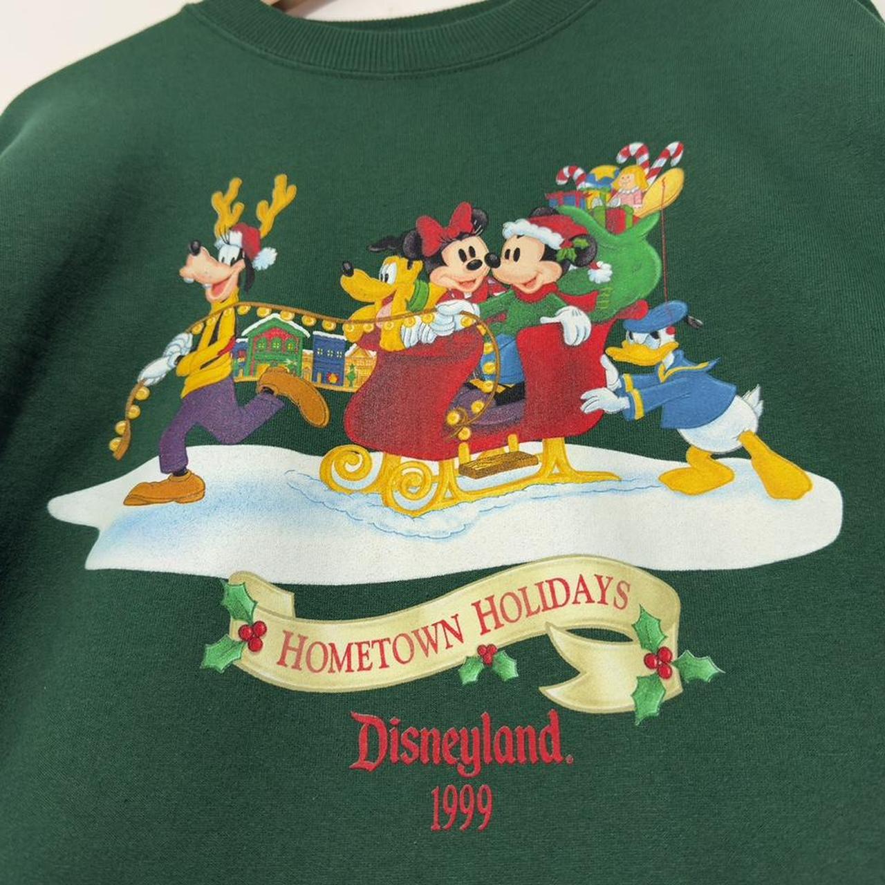 Vintage Disneyland Hometown Holidays Christmas 1999 Sweatshirt (XXL)
