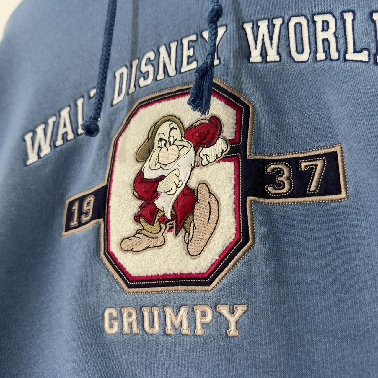 Vintage Grumpy Disney World 00s Hoodie (XXL)